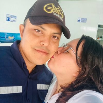 YIYICHAVA's profile picture. ENAMORADA DE DIOS, DE MI FAMILIA, DE MI ESPOSO, SIMPLEMENTE FELIZ CON TODO Y MIS TRISTEZAS. I LOVE YOU JHONATAN HERNANDEZ..
