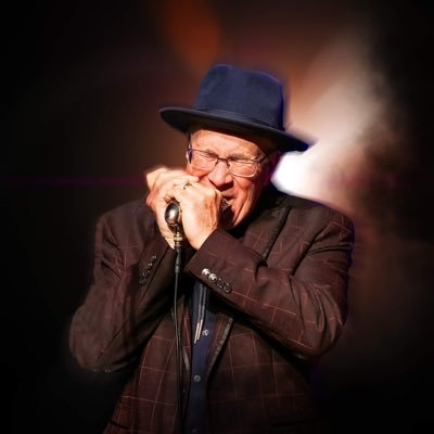 a blues harp maniac let loose on the world