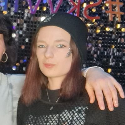 shanniitwsykes's profile picture. 27 Job: TWFanmily 🦋 Salary: Happiness. Promise: To support and love TW and TWFanmily until i die🦋 :) Real job: Dog groomer 🐕