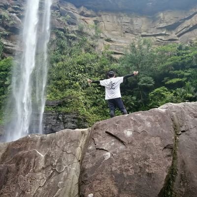 zenzai0720_mshc's profile picture. 22
社会人になりました