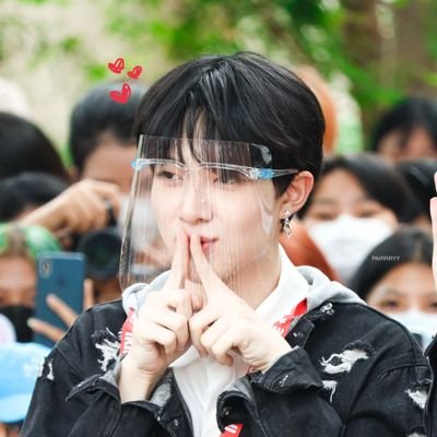 FcNuNew_Cwr's profile picture. #NuNew แมวน้อยเยลลี่นุ่มฟู✨ต้าวเร้กแจ้มฟูแสนนุบนิบ ยิ้มหวาน เสียงเพราะ การแสดงเก่ง 👶✨💎👍😽💐
#เพียงรักเรา  #คุณพี่ขาข้าไม่ทน แต่งนิยายชญ  🙏🙏💕🥳