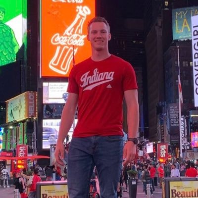 velvytas's profile picture. The People’s Karen