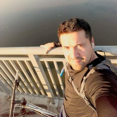 blackandhere's profile picture. Ser completamente atemporal. Amante de la naturaleza, cletero aficionado. Totalmente optimista. profesor de educación física