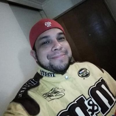 Miguel13Marquez's profile picture. Sobreviviendo!