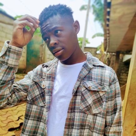 frank_kevin10's profile picture. J'aime la vie