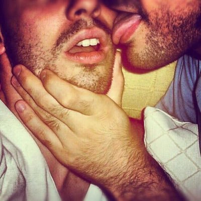 We're a gay couple who loves sex, we post pics & many things. NSFW | +18