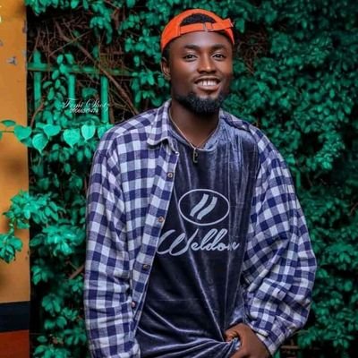 ORapgod's profile picture. musiq Artist
                       my believe is to rap and dia for something than to live for nothing'
                 fantasy man of the year