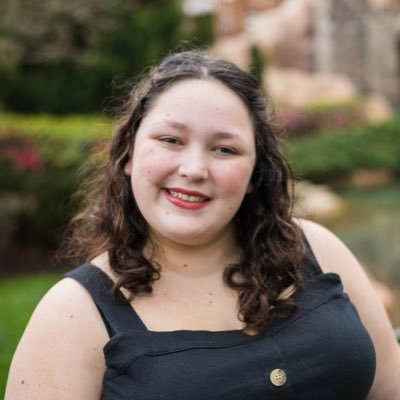 Upcoming Disney College Program participant! @disneyinterns English major at @FIU.