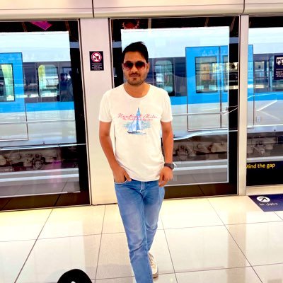 iPhrends's profile picture. We rise by lifting others...!!! 🇮🇳