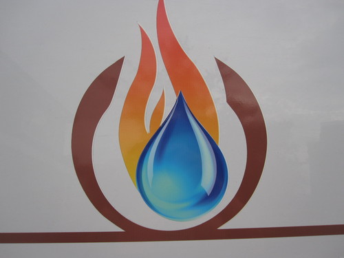 I am a fully qualified Gas Engineer and Plumber. I live in Hertfordshire, UK. If you need any advice about any problems you may have please do ask away.