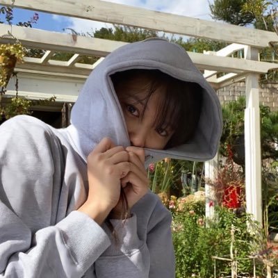 sooyoungshourly's profile picture. for #수영 & #조이 & #이브