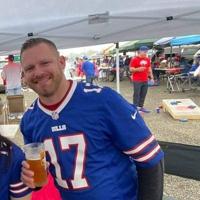 USAF Vet, Bills/Sabres fan.