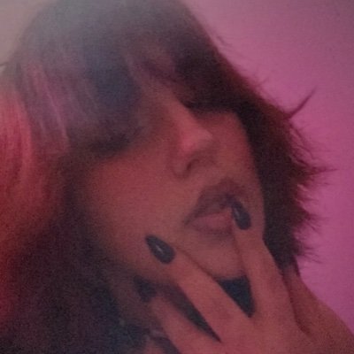 They/them
For p0rn and saying what I feel
Proud kanye apologist