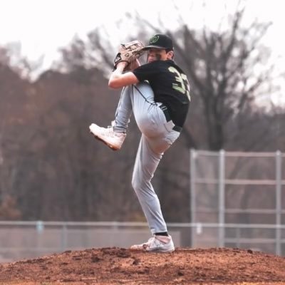 Woodrow Wilson Highschool DC/ Mid Atlantic Redsoxs 16U. 2024 6 foot 157 pounds RHP 16 Years old. FB top 87 MPH. Email Quinnslindblom@gmail.com