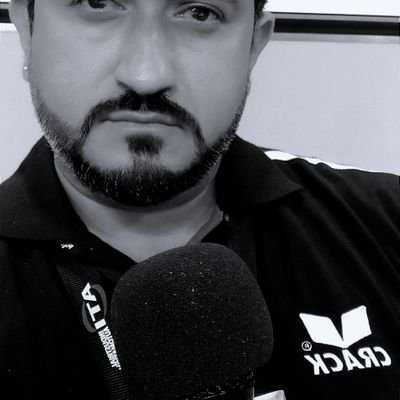 Periodista deportivo. Egresado de ISIL. Radio Rosada, Harto Chocolate
Pitazo Final. 
sígueme en Instagram como @angellofrc.