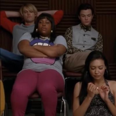 tweeting about santana, sam, kurt, and mercedes aka glee’s best characters and their actors!!