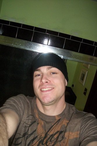 bizzyboy27's profile picture. 