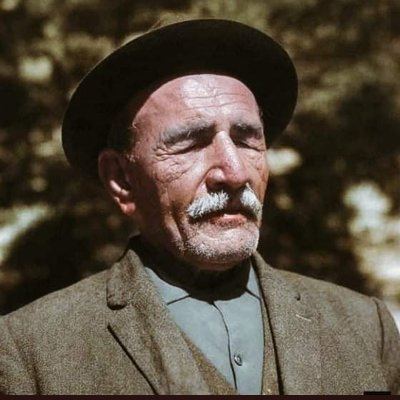 Hergün aklımdan geçiyorsun insan bir selam verir.

🇹🇷Türk Halk Ozanı
D.Tarihi: 25 Ekim 1894,Şarkışla.
Ö.Tarihi: 21 Mart 1973