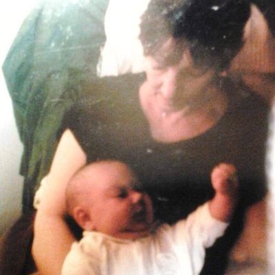 ELipfird's profile picture. Mother,grandmother,Trump Supporter