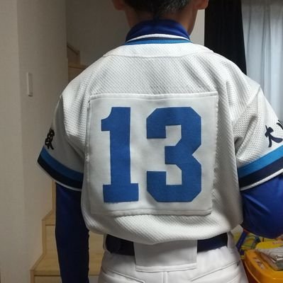 阪神タイガースファン
#33#65#2#62#53
息子は野球少年で#8#38ファン、娘は#2#8ファンです。