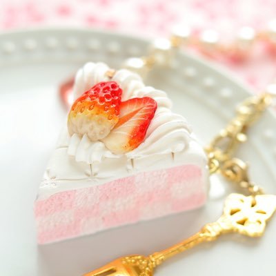 🔸フェイクスイーツ作家/粘土で洋菓子作る人 ⋈♡*。 🔸