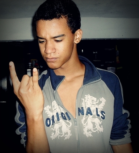 você conhece meu nome, não a minha historia !  follow-me?