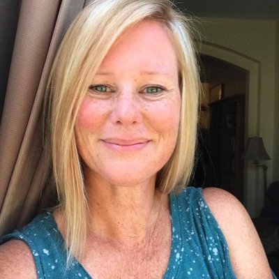 heys_lee's profile picture. Artist, Art Educator, Mom of boys & cats