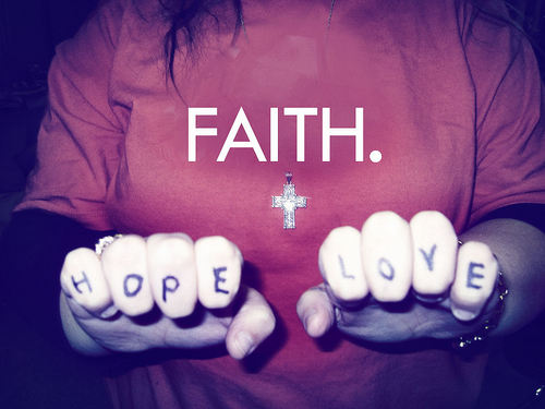 inswifticality's profile picture. wildest dreams ✨🩵✨ glasses n beans ✨🩵✨