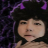 tetet (@tutisuwarni04) 's Twitter Profile