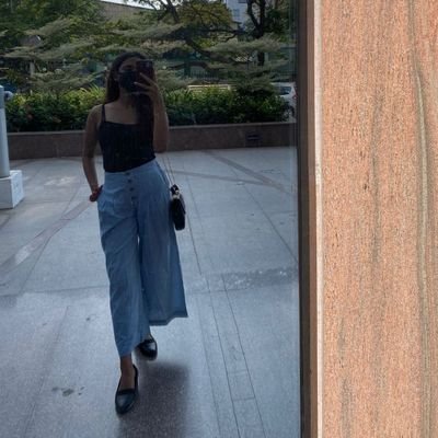 shreya420chand's profile picture. 🥳