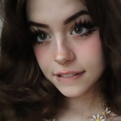 ally_parker1's profile picture. 18+❤
I'm new to selling and I have cheap prices❤