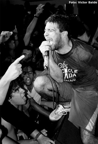 vidawood's profile picture. eu sou o dono do meu destino, eu sou o capitão da minha alma.