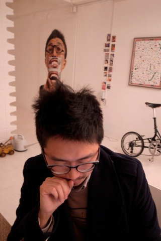 Analog_8 Director ZenuHong