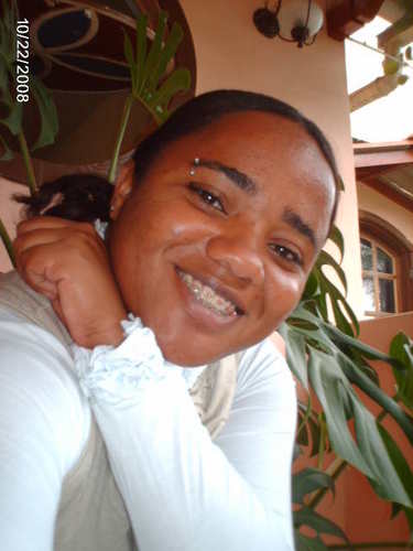 AnaCraudia's profile picture. Sou eu
O pensamento da manhã,
Sou eu
De quem você é a fã,
Sou eu
E quem sempre vai te amar,
Sou eu
Ninguém tem esse lugar,
Só eu