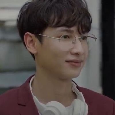 acehilmmo's profile picture. tbh I don't know how to use this app......