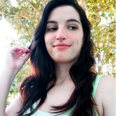 Soy Streamer, amo jugar y bailar💖
Comparto memes que me gustan(?
