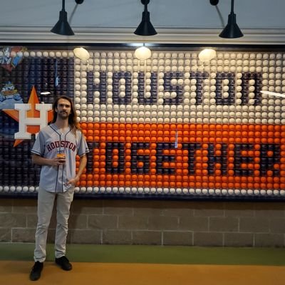 _h_a_r_v_e_y's profile picture. HOU//OBX//ATX |
Astros&Rockets |