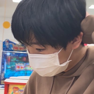 こばです。Twitter始めました。フォロバ100%です。ゲーム色々してます。アニメも色々みます!ぜひ絡んでください!! 無言フォロー失礼します!!フォロワー1000人目指します!!ちなみに、アイコン僕ですwwフォロー漏れあったらDMくださいぃ