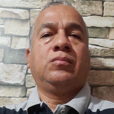 Gerardo96239561's profile picture. Me  gusta la  tranquilidad,   leer, escuchar  música,  convivir  en familia.