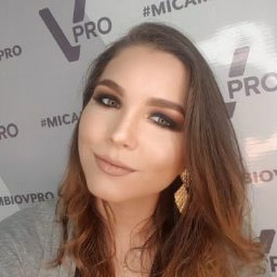 alexhinari's profile picture. Alexandra