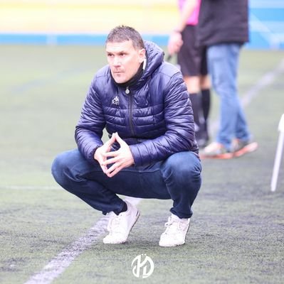 Ex-entrenador E.E. Guineueta (Lliga Èlit)

4 ascensos en 8 años: 
Lliga Èlit (2023)
3aRFEF (2021)
1a cat (2018) 
2a cat (2016)

Exjugador 3aDiv / Profesor EF