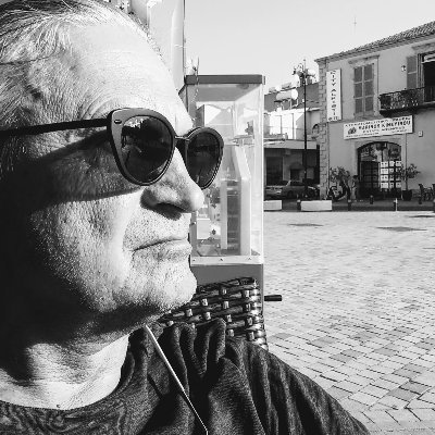 wlw_wlw55's profile picture. Best Person to follow is Jesus Christ.