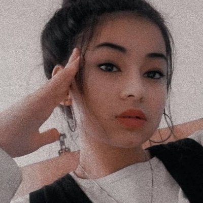 I'm just the carefree kind,easy to read but not a book,only for the honest ones,if you want me....come get me...if you wanna know me,come ask me...
