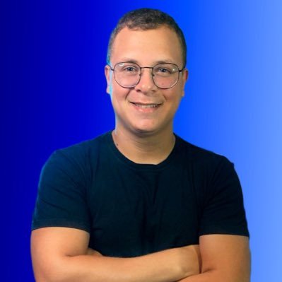 Engenheiro de formação, empreendedor de coração, um realizador por diversão.