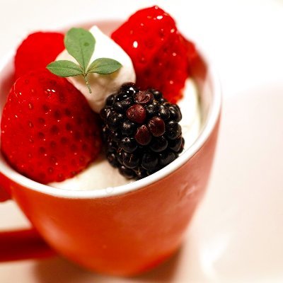inonono__boch's profile picture. 04’ hakata→ KNU ぼっちよびぐん 宝くじ当てるために生きてます