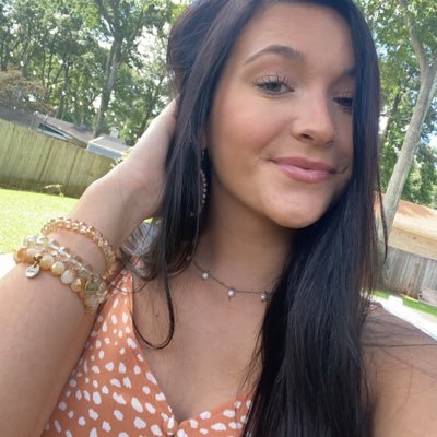 annaleem_ewing's profile picture. Trust God always.🤍