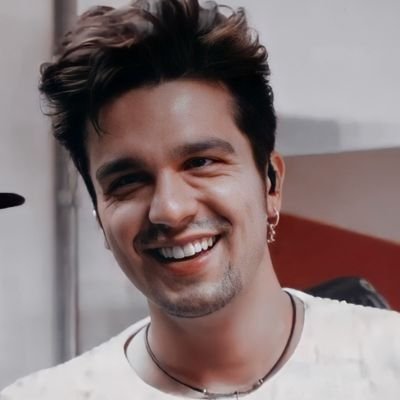 anjodeamrls's profile picture. a medida do amor é amar sem medida.