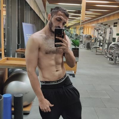 RowanMenezes's profile picture. Live Life To The Fullest!! 🕺