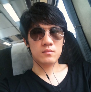 beeachi's profile picture. 81년생 여행 친구 음악 외국어 미래 우정 술 취미