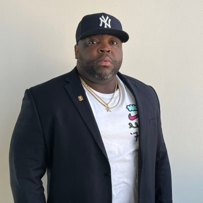 Former Pro Athlete | Author | Finance | NIL | Business Management | Sports & Entertainment @leaguelevel
Instagram: Realhighup_ |